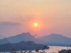 -乌托邦酒吧和餐厅