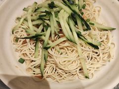 -肥肥虾庄·金牌油焖大虾(东湖欢乐谷店)