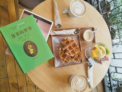 -猫的天空之城概念书店(杭州南宋御街店)