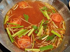 -由衷贵州酸汤牛肉火锅(新桥店)