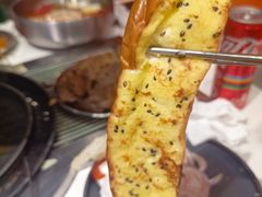 -山野的朋友露营炭火烤肉