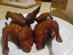 招牌烤乳鸽-石岐佬中山菜馆(张溪店)