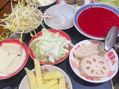 -沸炉重庆老火锅(军事博物馆店)