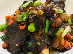 大蒜辣椒炒卤牛肉-红旗大食堂(君悦紫园店)