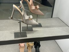 -CHARLES&KEITH(城西银泰店)