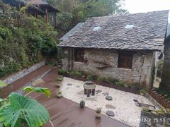 -高荡千年布依古寨旅游景区