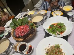 -红鼎豆捞·非遗鲍皇汤火锅(宝丰路店)