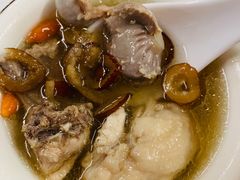 -雄伟美食(高沙中街店)