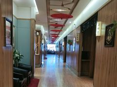 -老街坊美食汇(玉兰大街店)