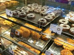 -巴黎贝甜(大宁国际商业广场店)