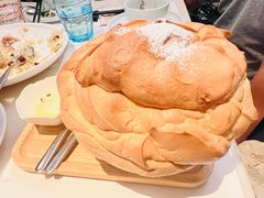 -港丽餐厅(高德置地店)