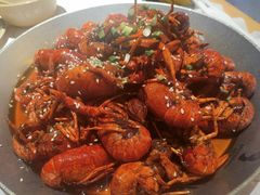 -巴厘龙虾·榜首油焖大虾(音乐学院·沿江酒馆店)