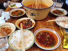-拈签一笑黄牛肉辣卤串串