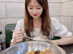 -愉肴麻辣香锅(中北镇店)