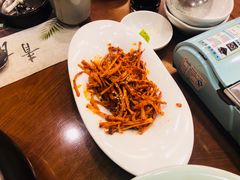 -青瓦餐厅·生鱼片·韩园烤肉(西塔店)