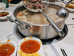 -浪里寻·臻牛养生牛肉火锅(方圆荟店)
