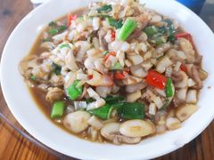 肉丝炒口蘑-小乡小镇·传承桐庐土菜·老板亲自烧的菜