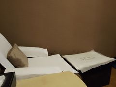 -康源四季推拿足道(罗秀店)