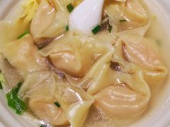 刀鱼馄饨-老半斋(福州路店)