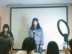 -金夫人化妆摄影职业培训学校