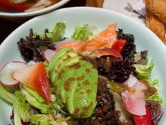 牛油果海鲜色拉-Tuna maki寿司(园区永旺店)