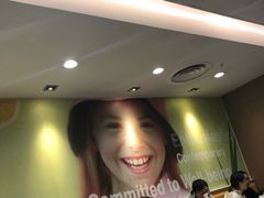 -麦当劳(轻轨曹杨路店)