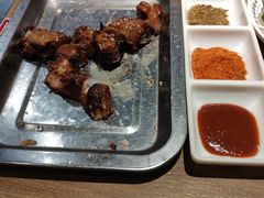 分割烤羊肉-直隶安家牛肉罩饼(建华店)