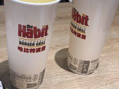 -The Habit Burger Grill 哈比特汉堡(爱琴海店)