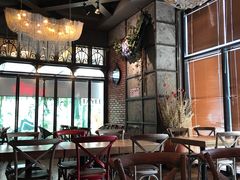 -玛格萝妮(汇智国际商业中心店)