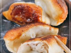 -黄阿姨锅贴大王(万航渡路店)