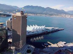 -Top Of Vancouver Revolving Restaurant