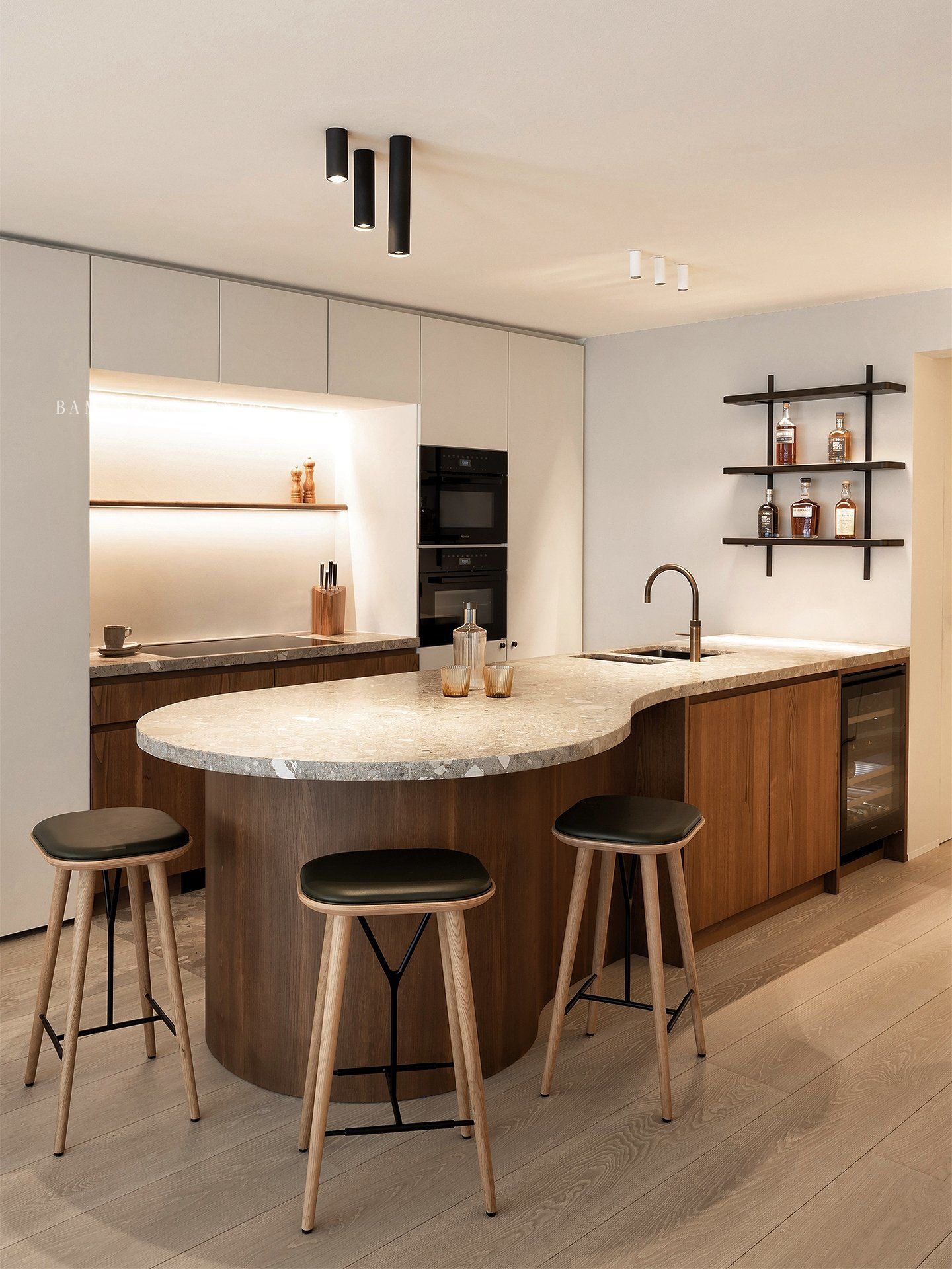 家人们,这是你的梦中情厨吗⁉️
开放式厨房 弧形岛台
空间