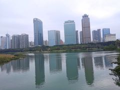 -万绿园
