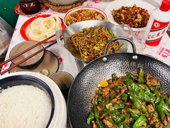 -堂瓦里·33年传统赣菜(第一街区店)