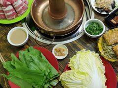 -洞庭洲·防空洞火锅·铜锅涮肉·烧烤(新百广场店)