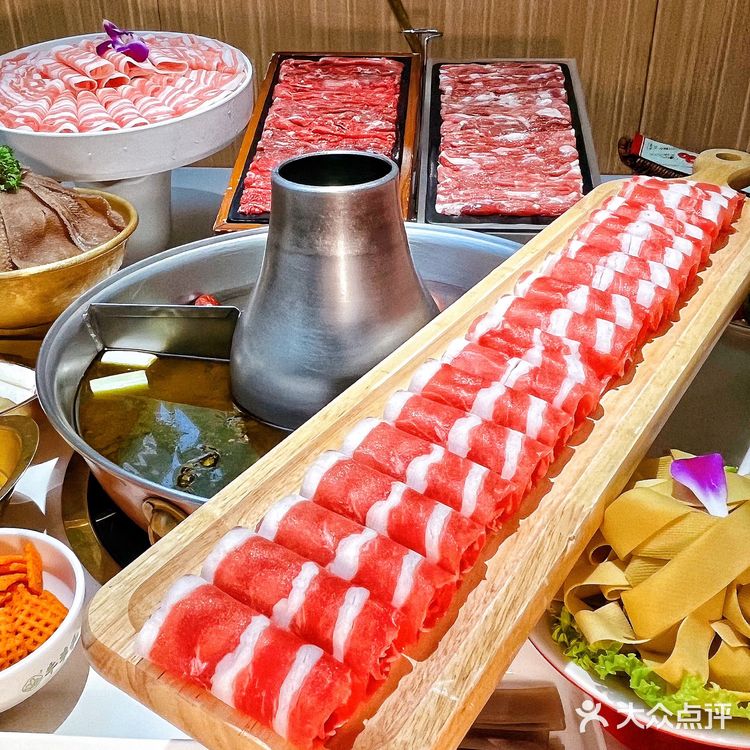 铜锅涮鲜肉[火锅]地道老北京，首选牛羊和