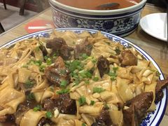 -壹阁胡羊焖饼(特色小吃街店)