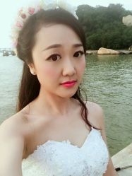 -现代经典婚纱摄影