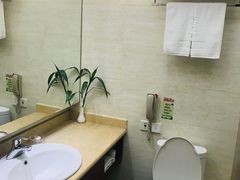 -兴芮温泉度假区