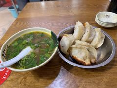 -黄阿姨锅贴大王(万航渡路店)