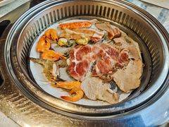 -佰烧海鲜烤肉火锅自助(世茂国际广场店)