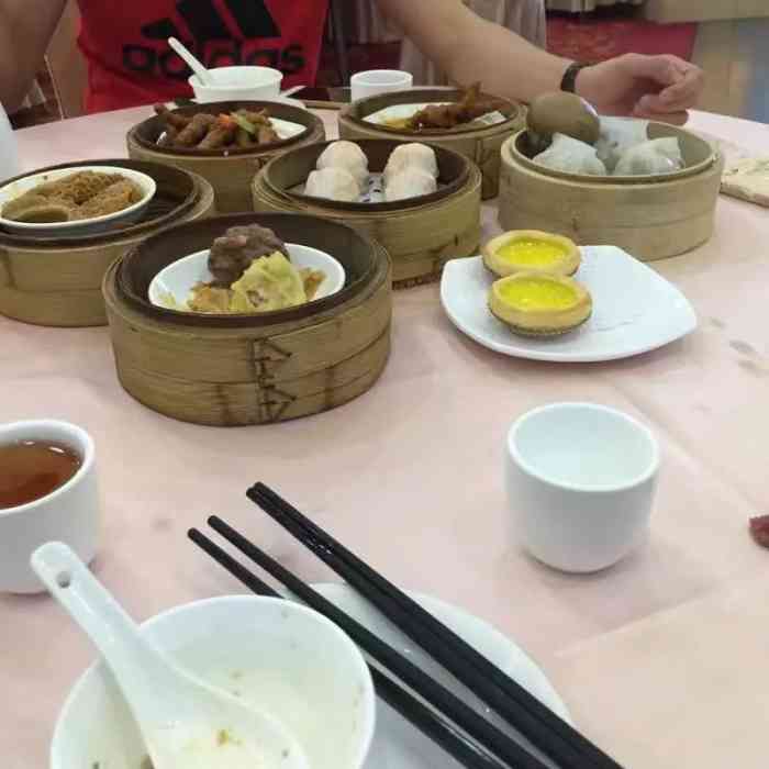 金鹏大酒楼-"价格还可以 15笼才两百多 点心多点就更.