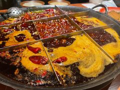 -周小明火锅(黑金冠社区店)