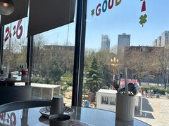 -必胜客(港悦广场店)