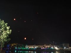 -百里峡七彩艺术小镇