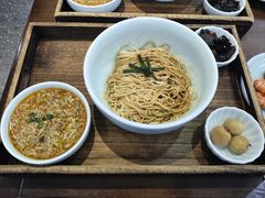-蟹上黄·蟹黄面·江南糖水(人民广场店)