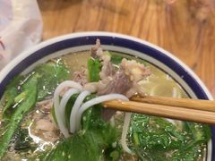 -云阿蛮云南生烫牛肉米线(奉贤路店)