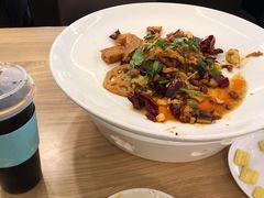 -拿渡·水煮鱼麻辣香锅(王府井奥莱·香江小镇店)