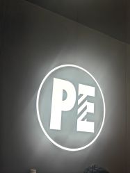 -PE SALON