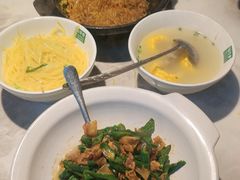 -绿草地·湘菜(酃湖师院店)